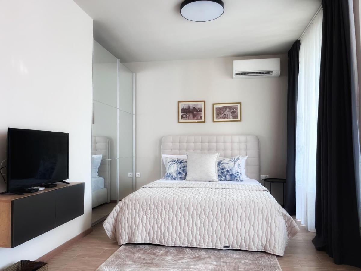 Azur Alegria Studio - Free Parking & Pool Άγιος Κωνσταντίνος και Ελένη Εξωτερικό φωτογραφία