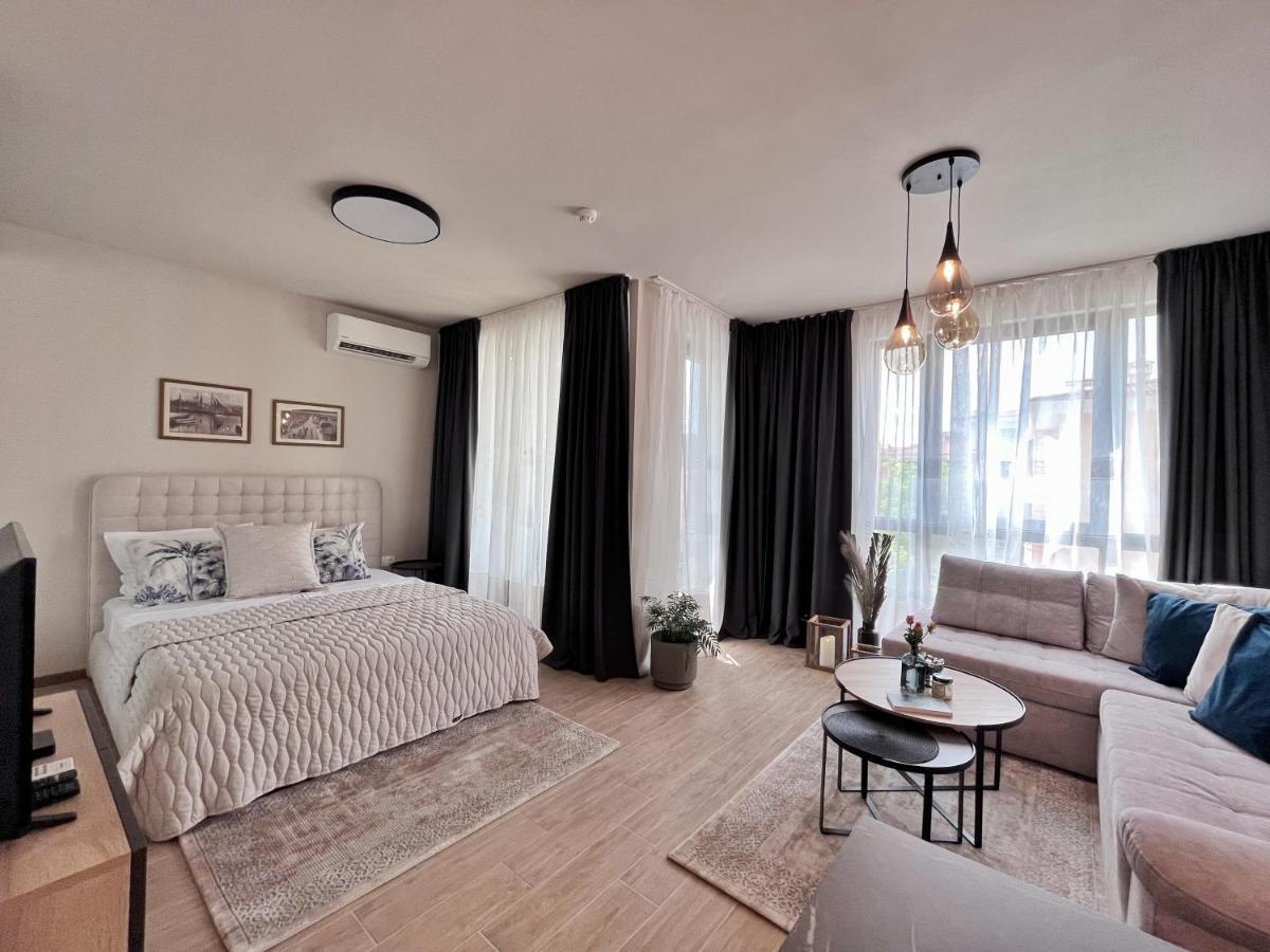 Azur Alegria Studio - Free Parking & Pool Άγιος Κωνσταντίνος και Ελένη Εξωτερικό φωτογραφία
